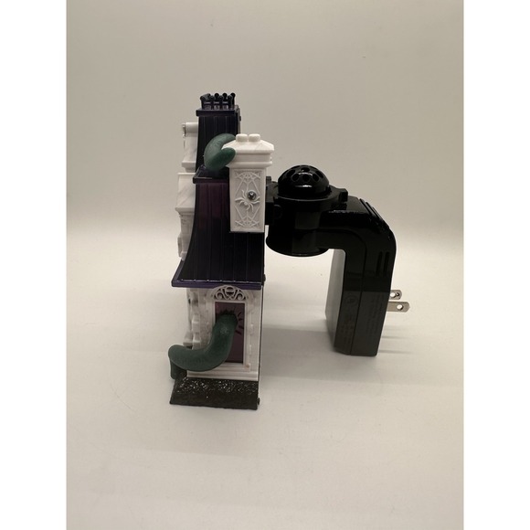 Bath & Body Works Chateau Tri-Projector Wallflower Night Light Plug In Halloween - Picture 4 of 9